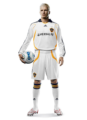 adidas dezvaluie noul echipament LA Galaxy - David Beckham